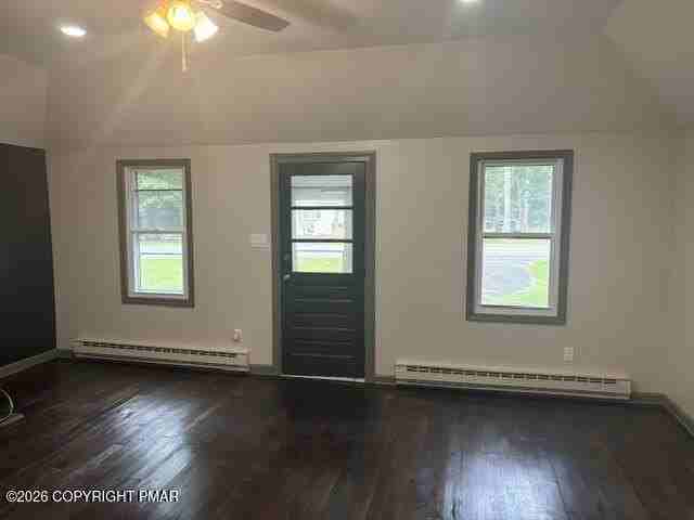 924 Wooddale Rd - Photo 5 of 28