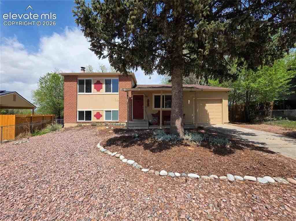 4320 Dewey Dr - Photo 2 of 18