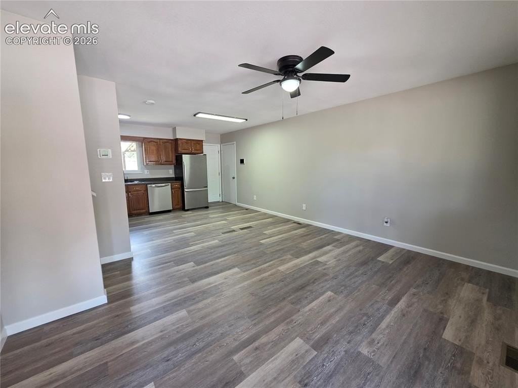 4320 Dewey Dr - Photo 3 of 18
