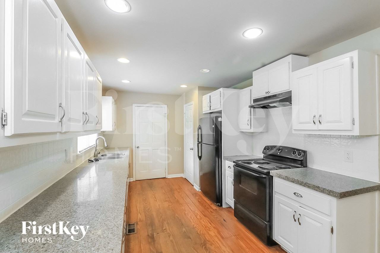 36 Lowery Rd - Photo 7 of 15