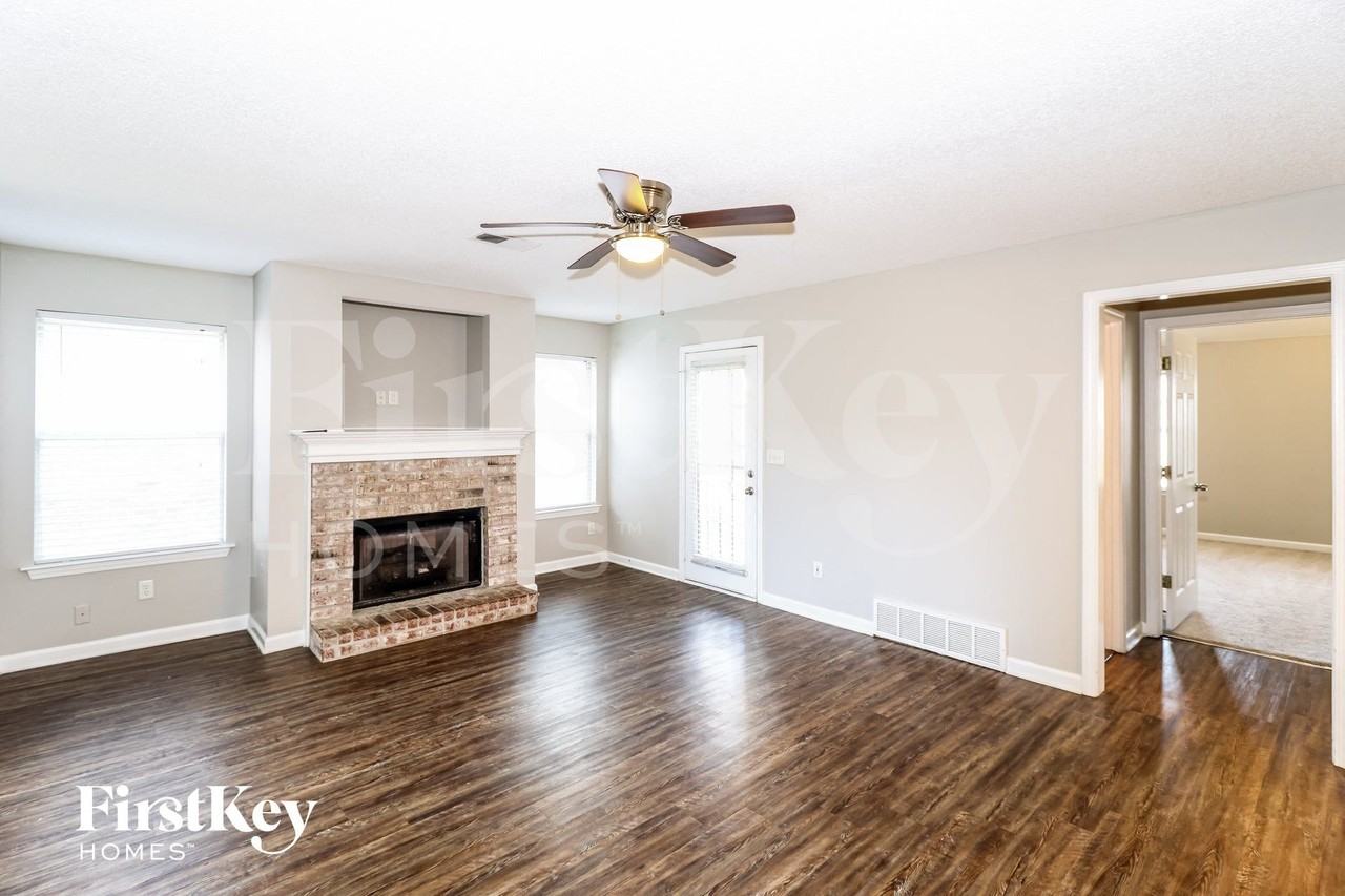 2796 Misty Valley Dr - Photo 3 of 15