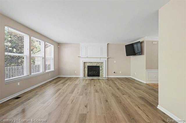 7055 Oakridge Dr - Photo 5 of 49