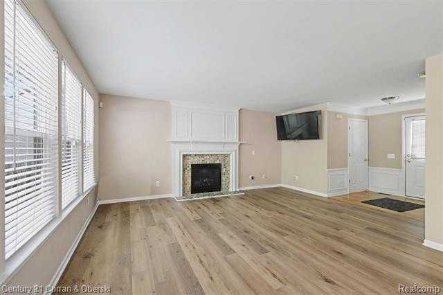 7055 Oakridge Dr - Photo 6 of 49