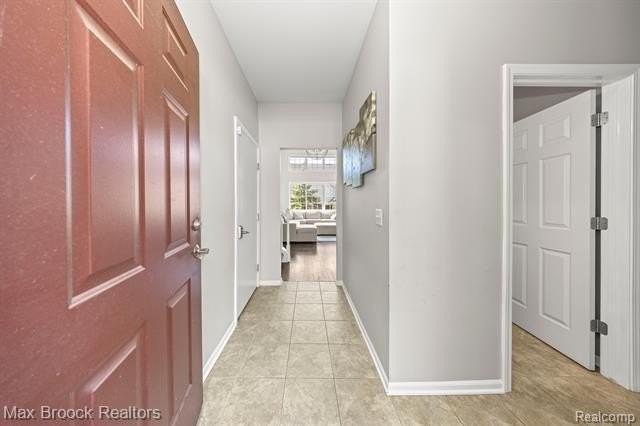 29349 Douglas Dr - Photo 3 of 40