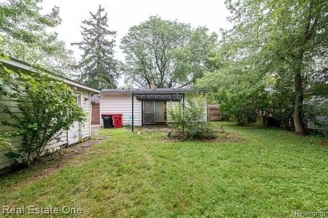28051 Stuart Ave - Photo 7 of 31