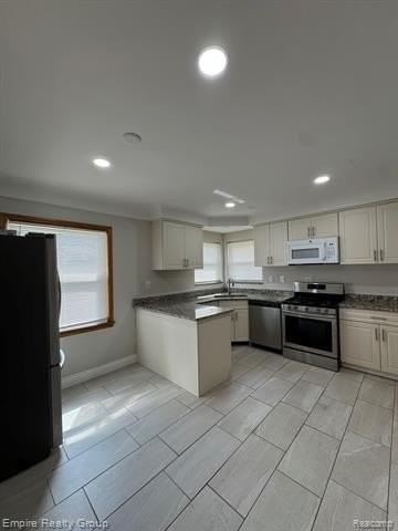 3554 Linden St - Photo 5 of 18
