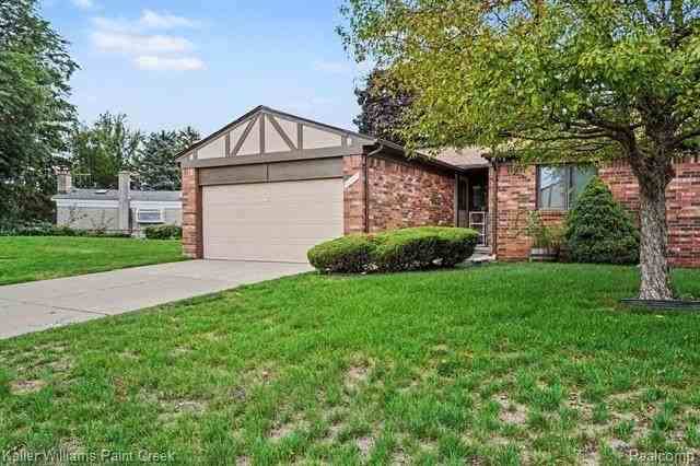 4967 N Grand Oaks Dr - Photo 2 of 28