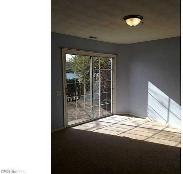 5473 Bulls Bay Dr - Photo 7 of 12