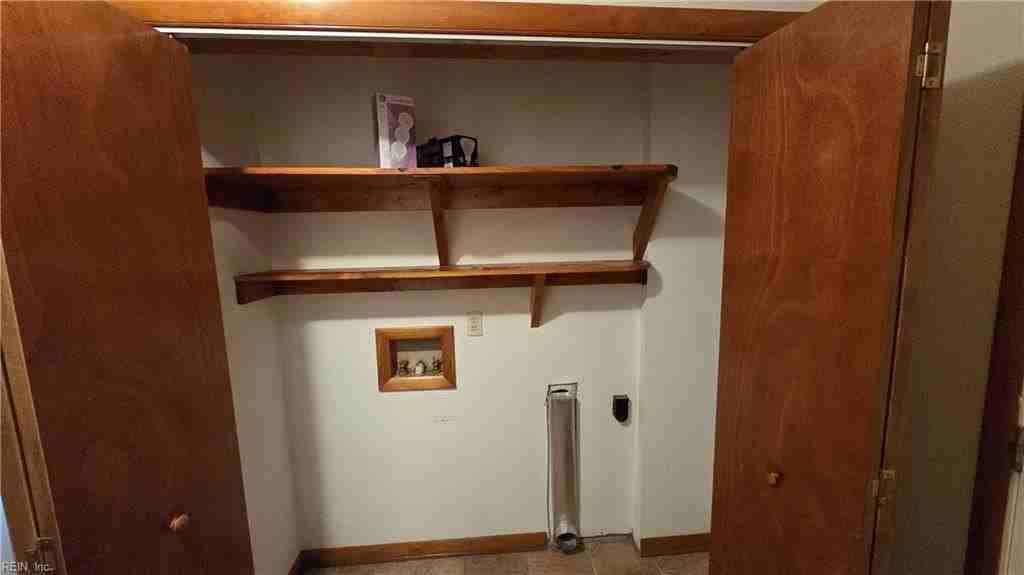 816 Benjamin Pl - Photo 7 of 33