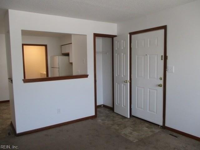 9624 2nd Bay St #1 - Photo 2 of 9