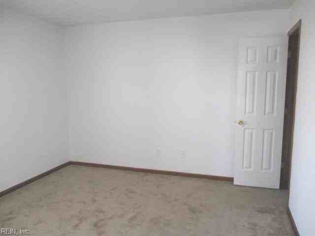9624 2nd Bay St #1 - Photo 7 of 9
