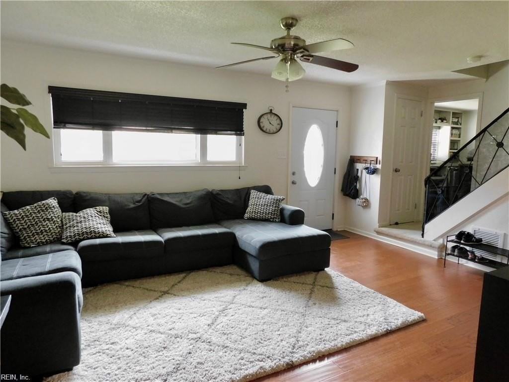 5804 Susquehanna Dr - Photo 5 of 31