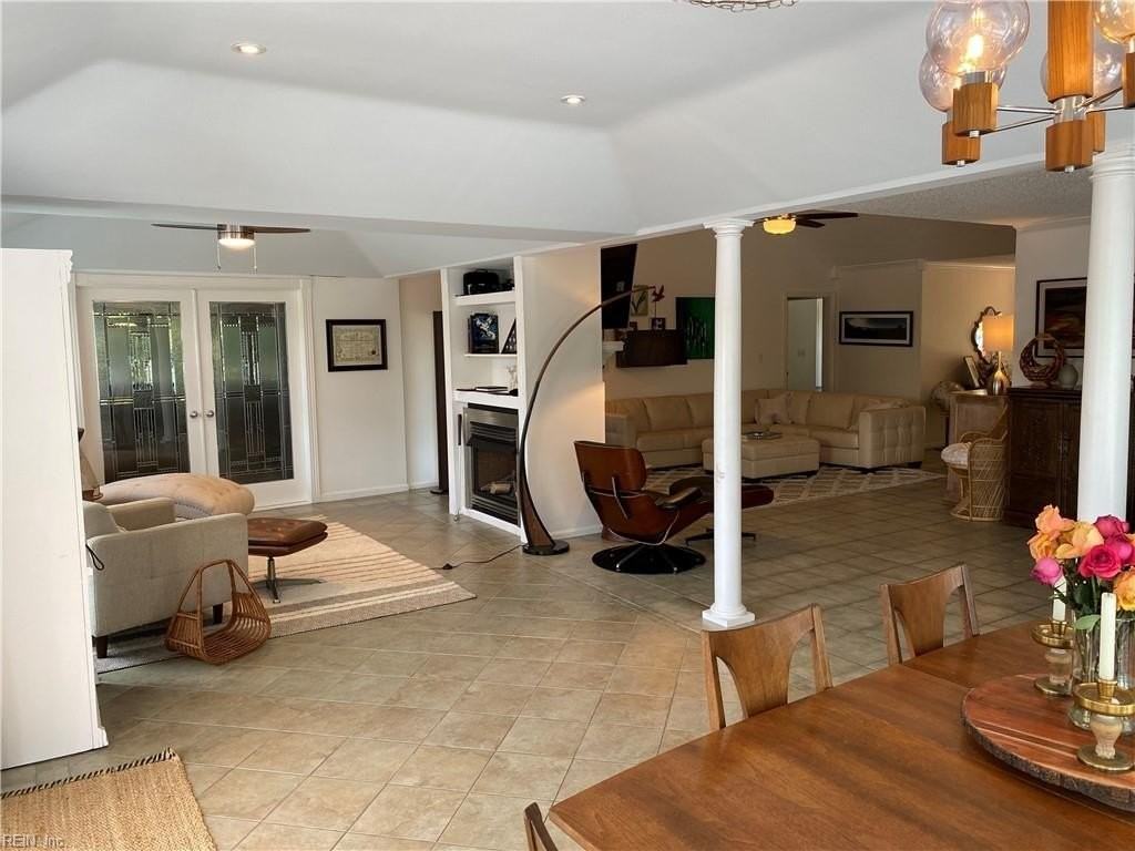 1113 Canavos Ct - Photo 2 of 20