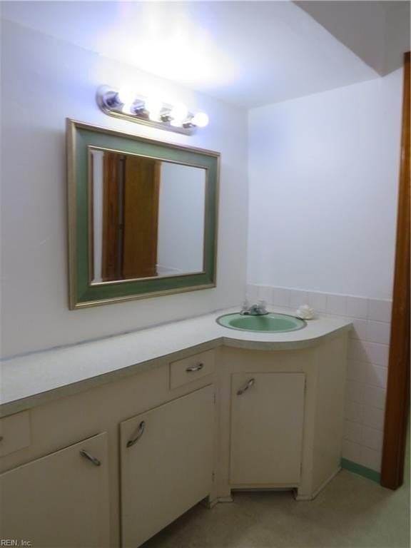 517 Great Bridge Blvd - Photo 7 of 19