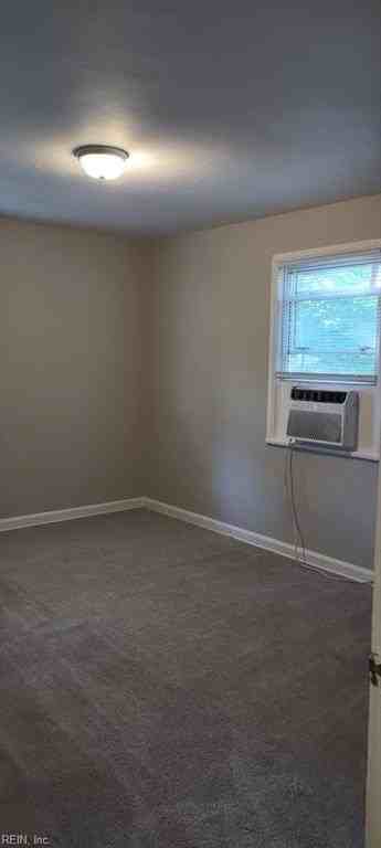 634 72nd St - Photo 4 of 14