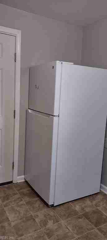 634 72nd St - Photo 7 of 14