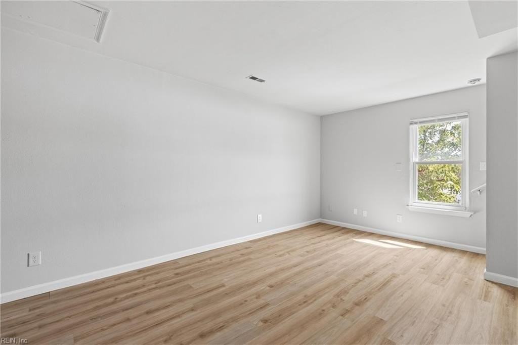 225 A View Ave #202 - Photo 6 of 23