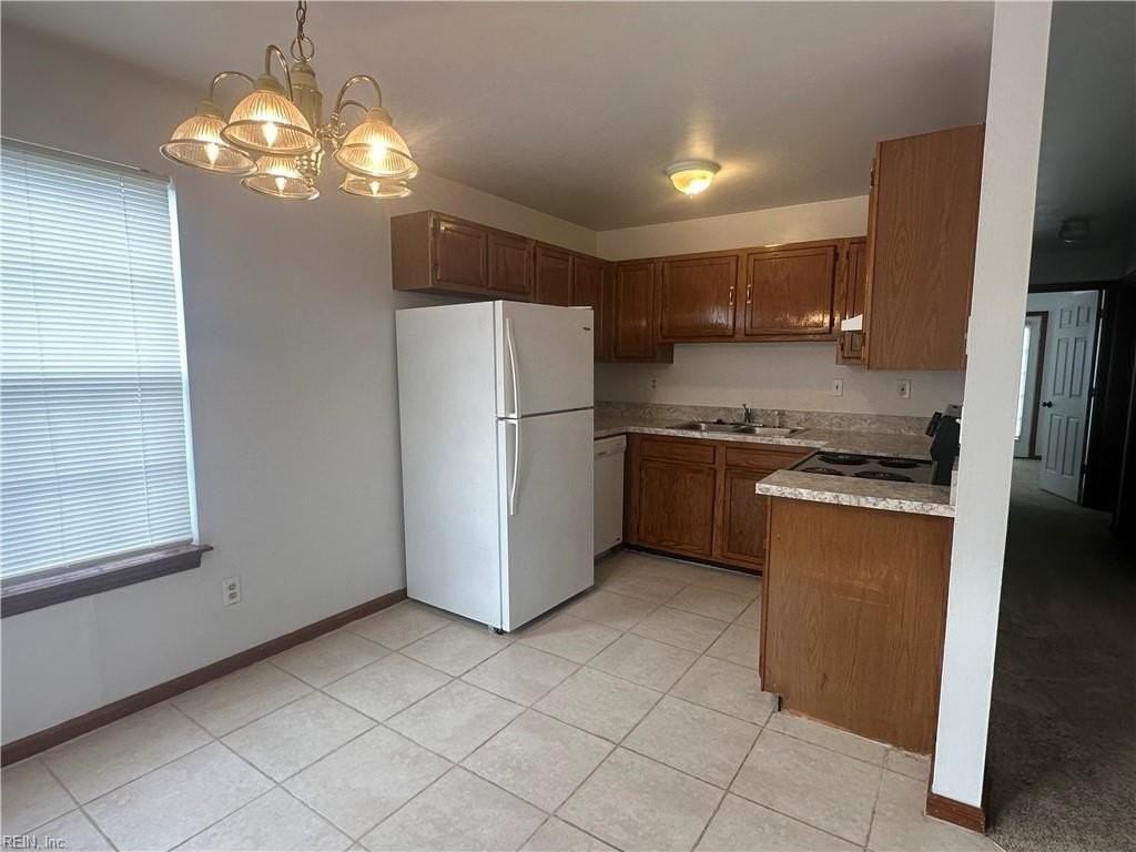 3301 Clover Meadows Dr - Photo 3 of 11