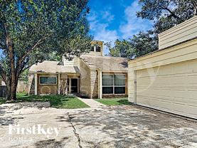 13818 Lynnwood Ln - Photo 1 of 1