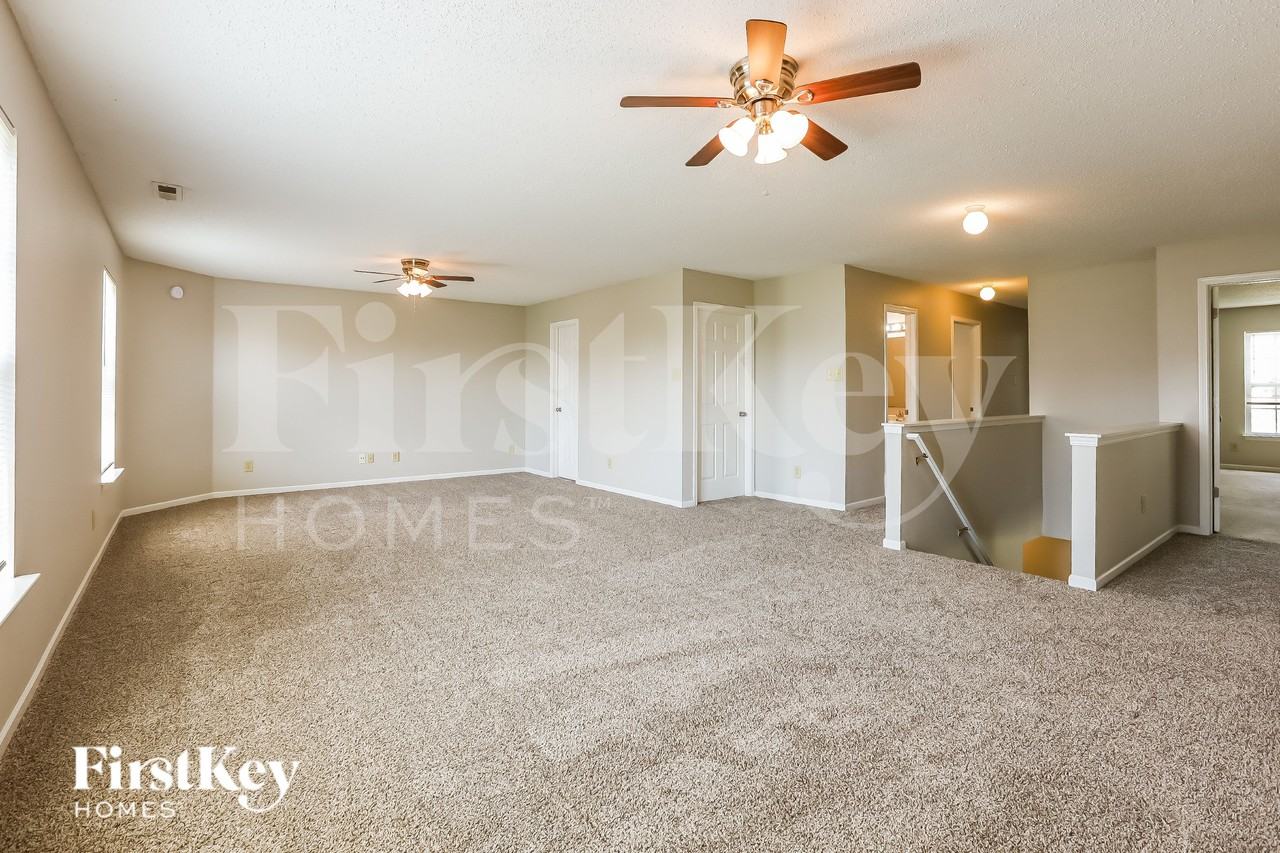 10363 Lee Stewart Ln - Photo 5 of 16