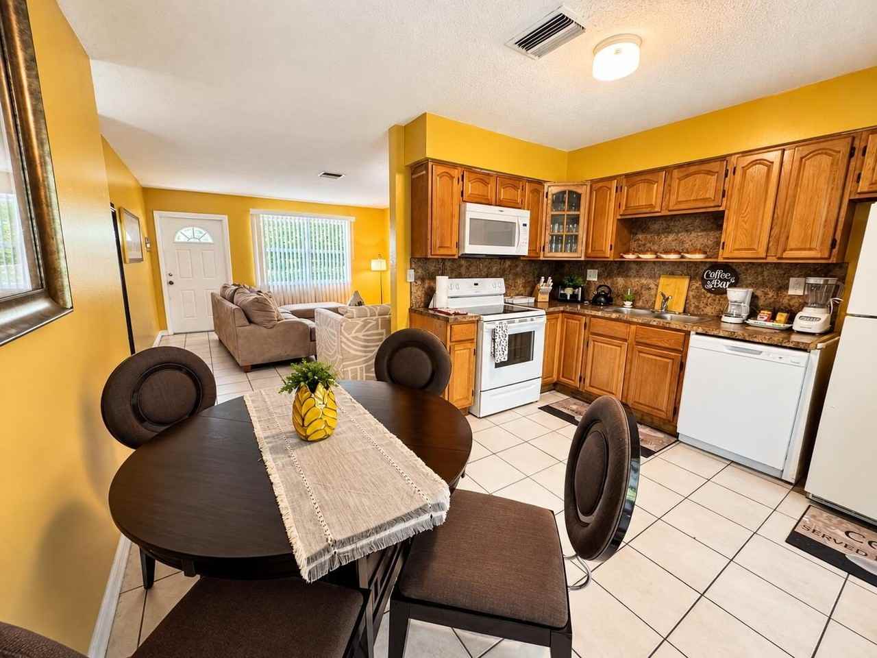 5441 Nw 17th Ct - Photo 2 of 14