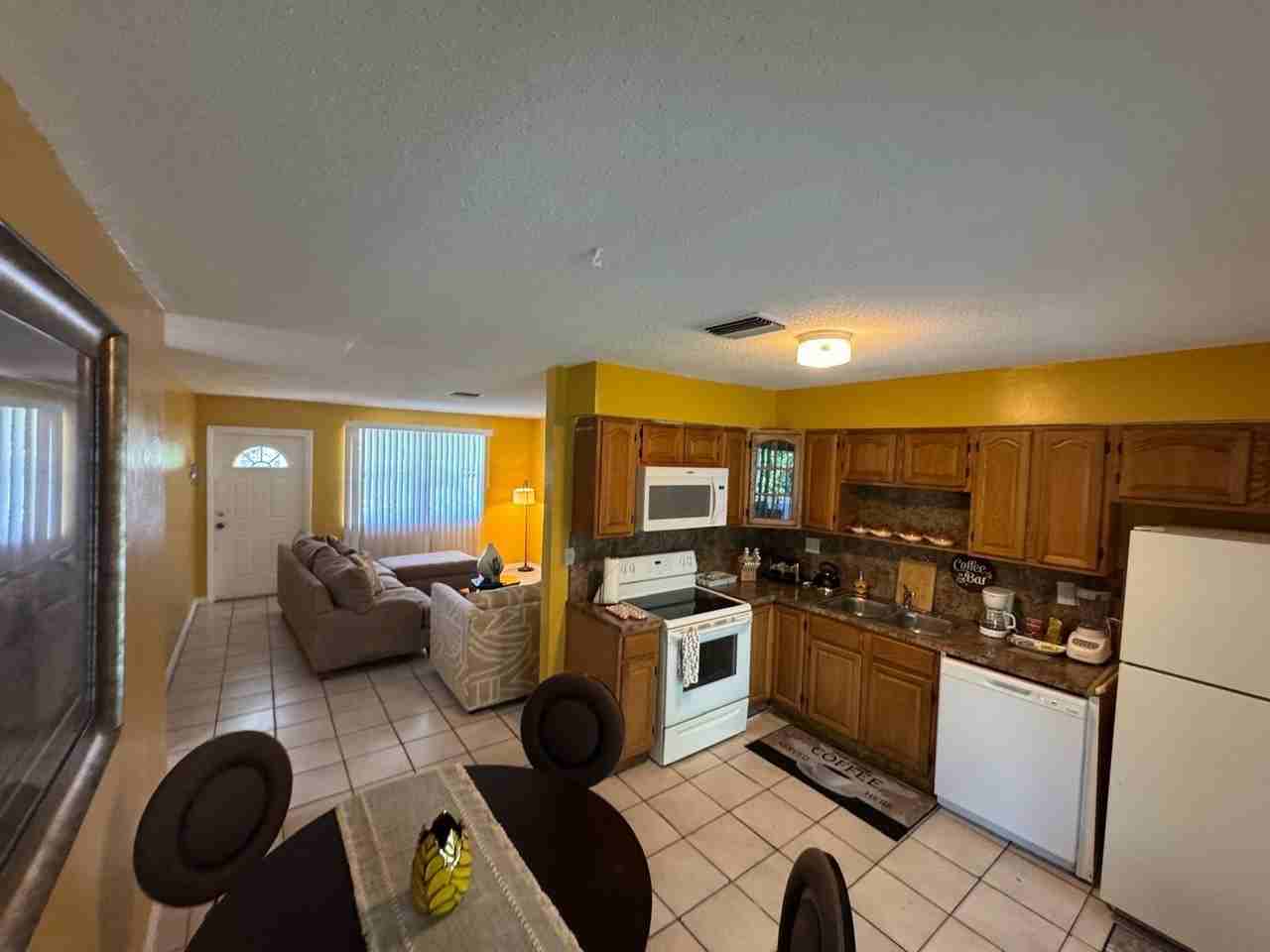 5441 Nw 17th Ct - Photo 4 of 14