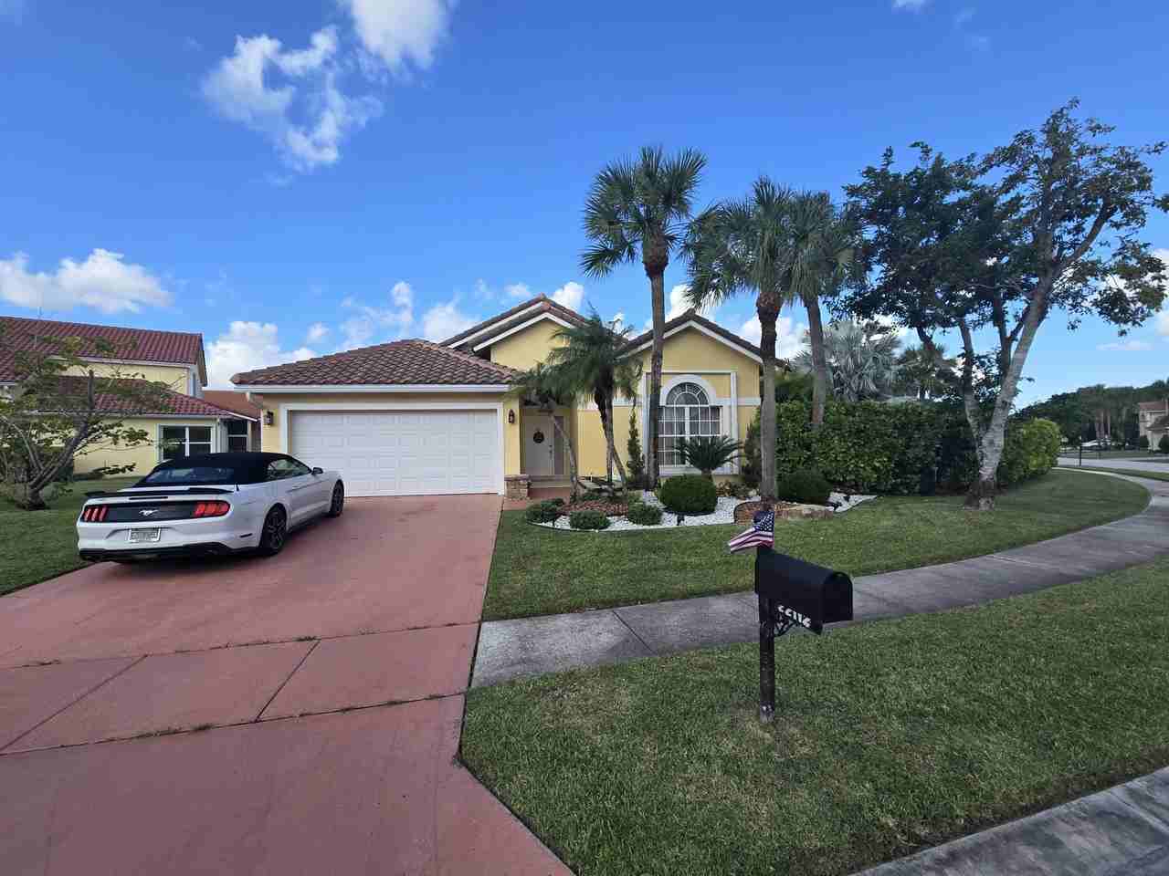 22112 Altona Dr - Photo 2 of 50