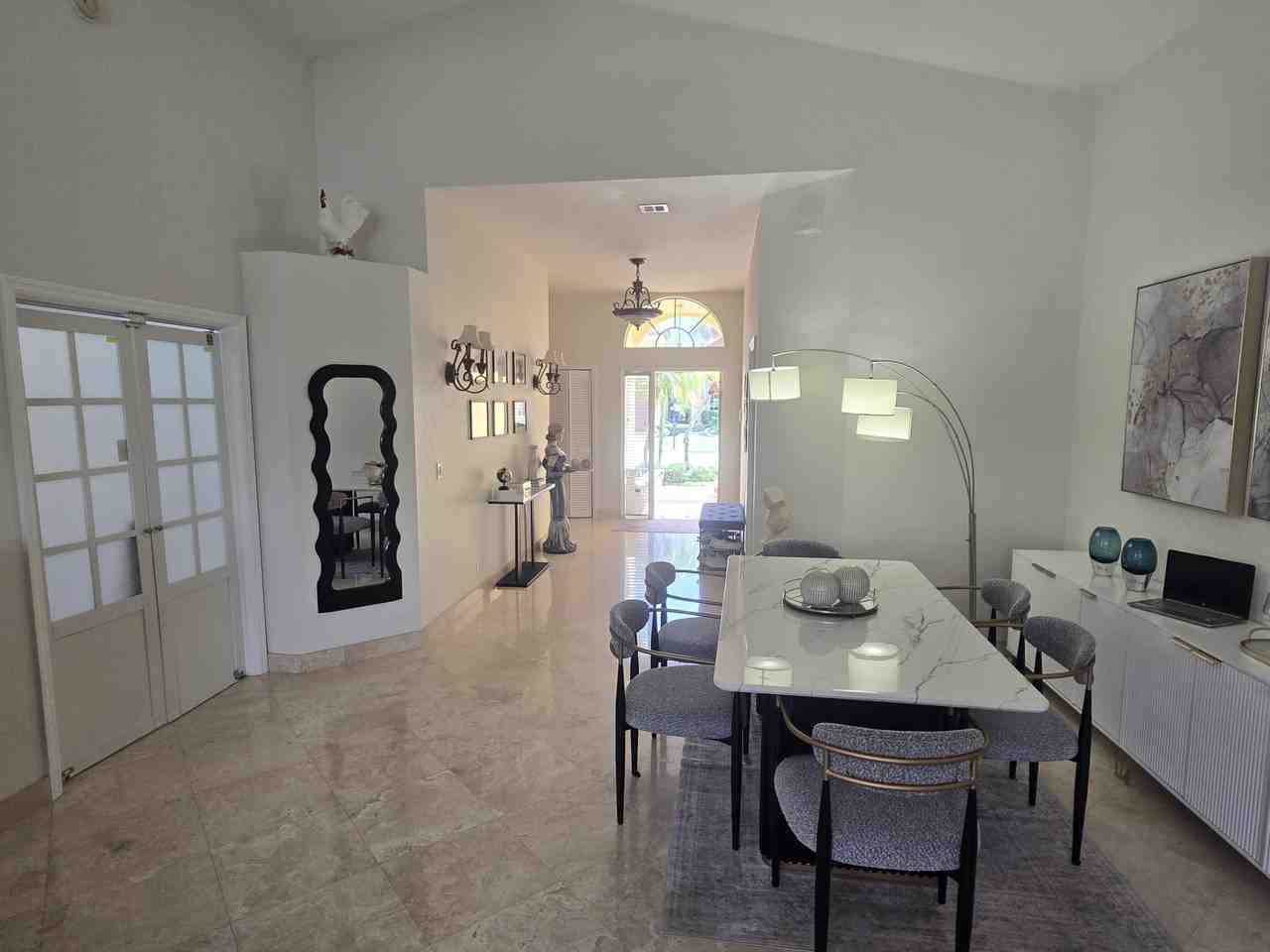 22112 Altona Dr - Photo 5 of 50