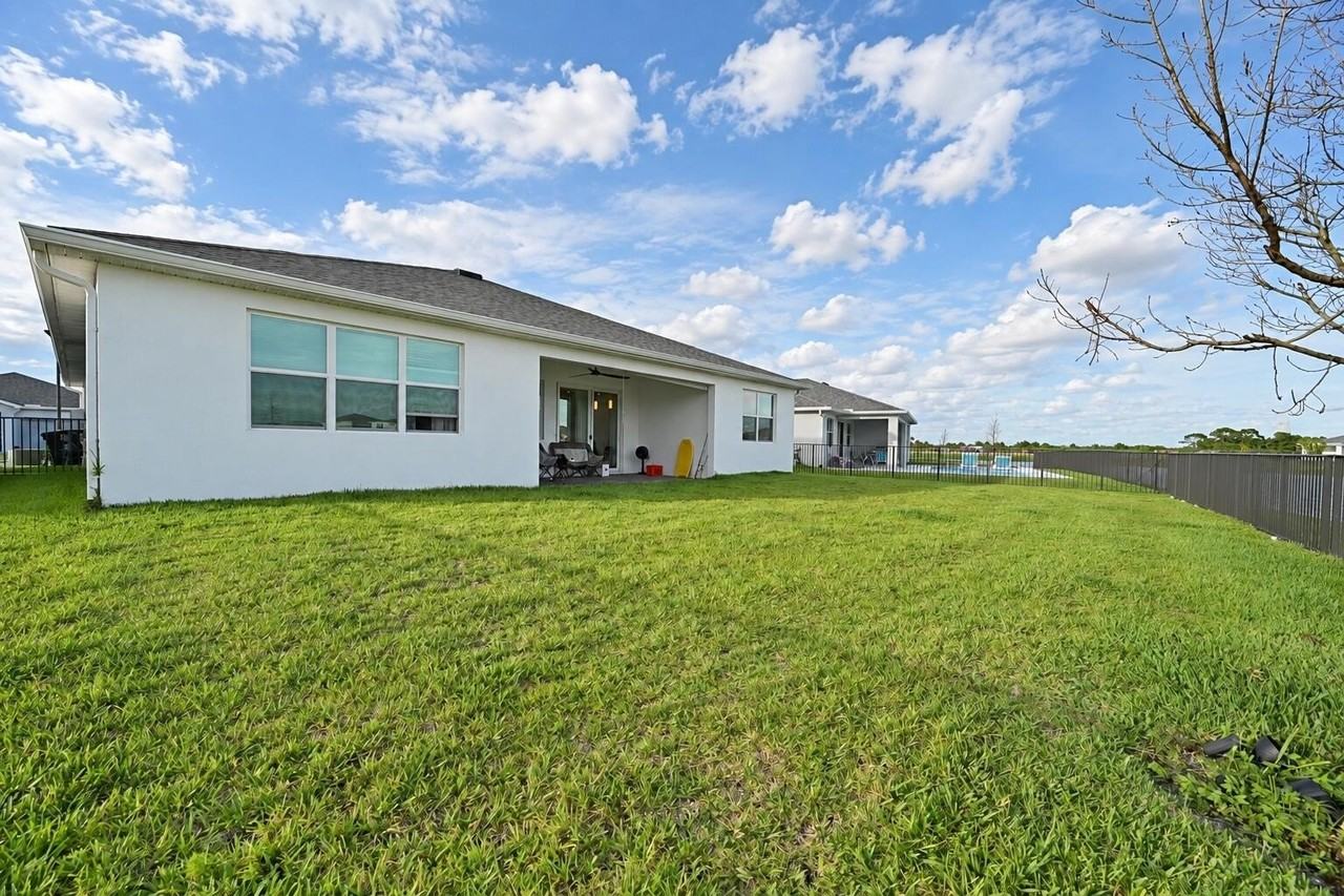 14252 Sw Murney Way - Photo 7 of 44