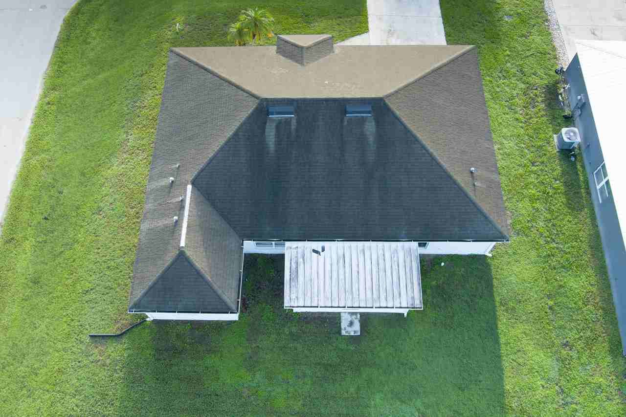 1031 Se 39th Ter - Photo 5 of 34
