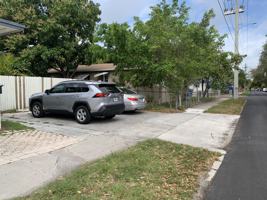 featured image of 810 S 19th Ave #1-2
