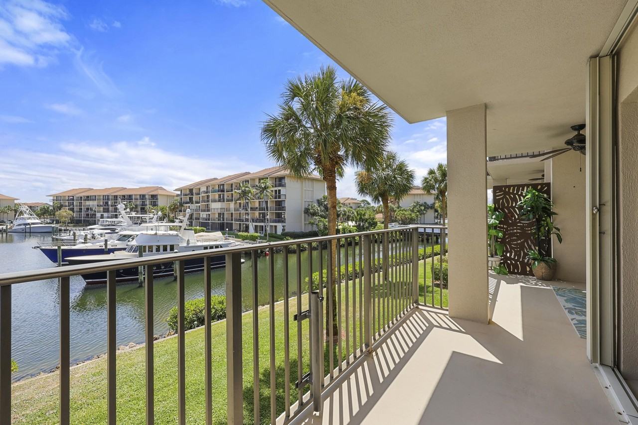 1601 Marina Isle Way #202 - Photo 4 of 23