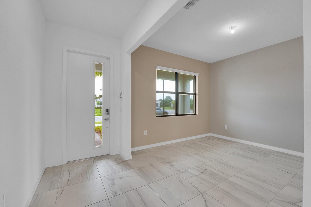2006 Ne Ocean Dunes Dr - Photo 4 of 50