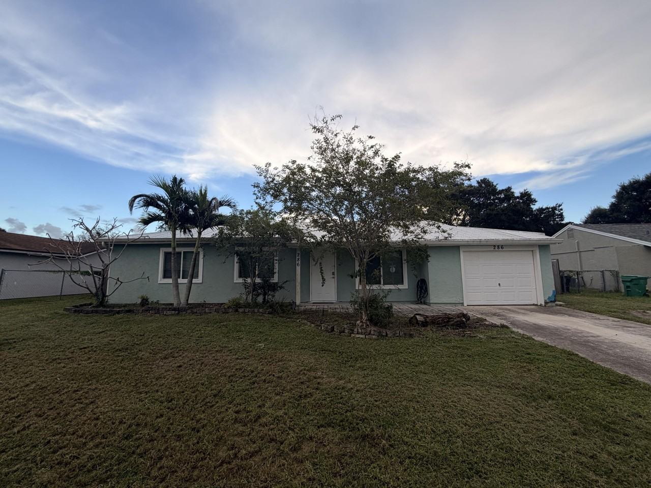 286 Sw Kentwood Rd - Photo 2 of 11