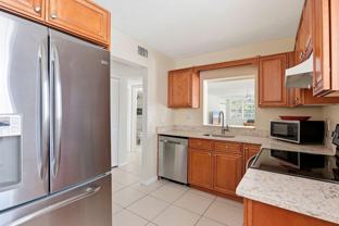 2825 Sw 22nd Ave #201 - Photo 1 of 1