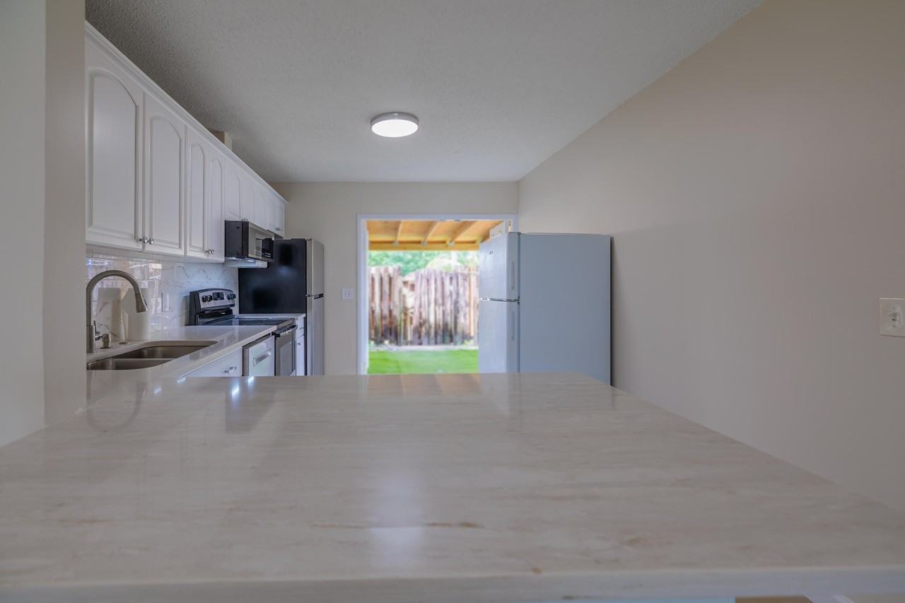 4755 Orleans Ct #B - Photo 6 of 22