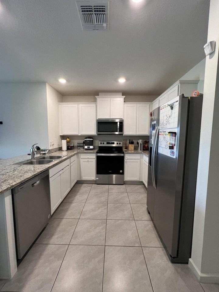 12326 Sw Rimini Way - Photo 5 of 21