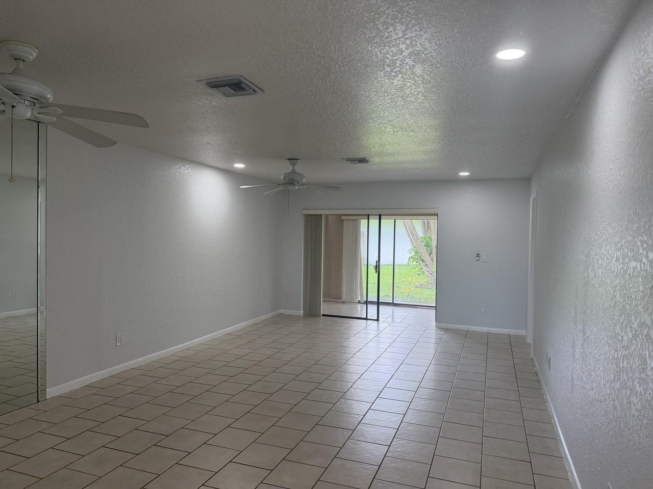 4814 Paulie Ct - Photo 4 of 25