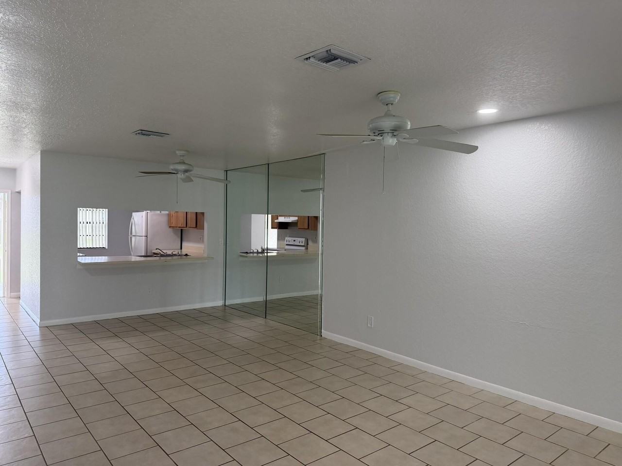4814 Paulie Ct - Photo 5 of 25