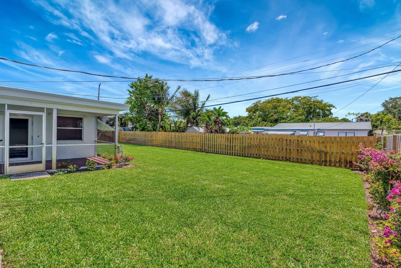 713 Gumtree Rd - Photo 4 of 38