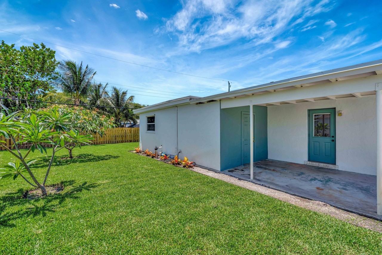 713 Gumtree Rd - Photo 7 of 38