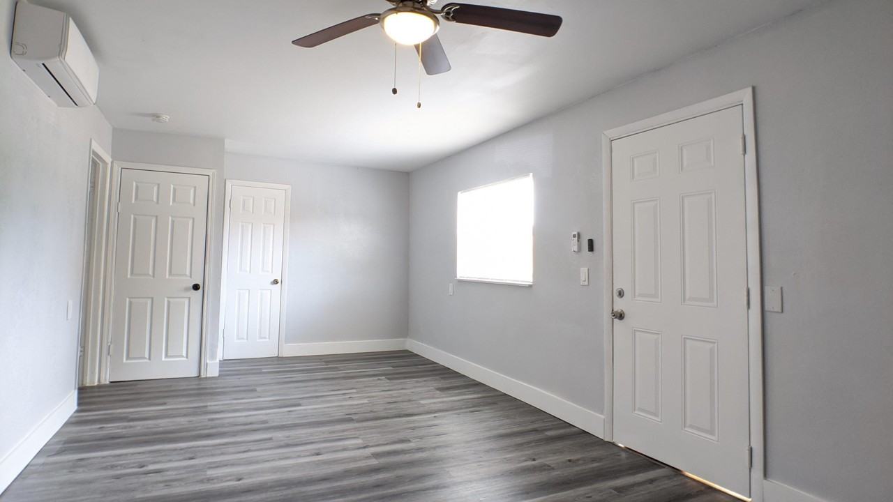 1945 Liberty St #1 - Photo 7 of 29