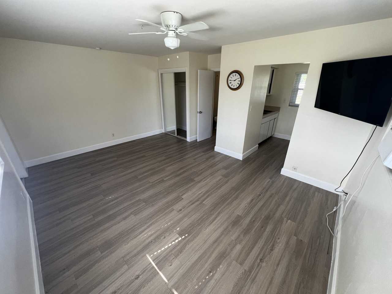 1150 W Blue Heron Blvd #6 - Photo 2 of 6