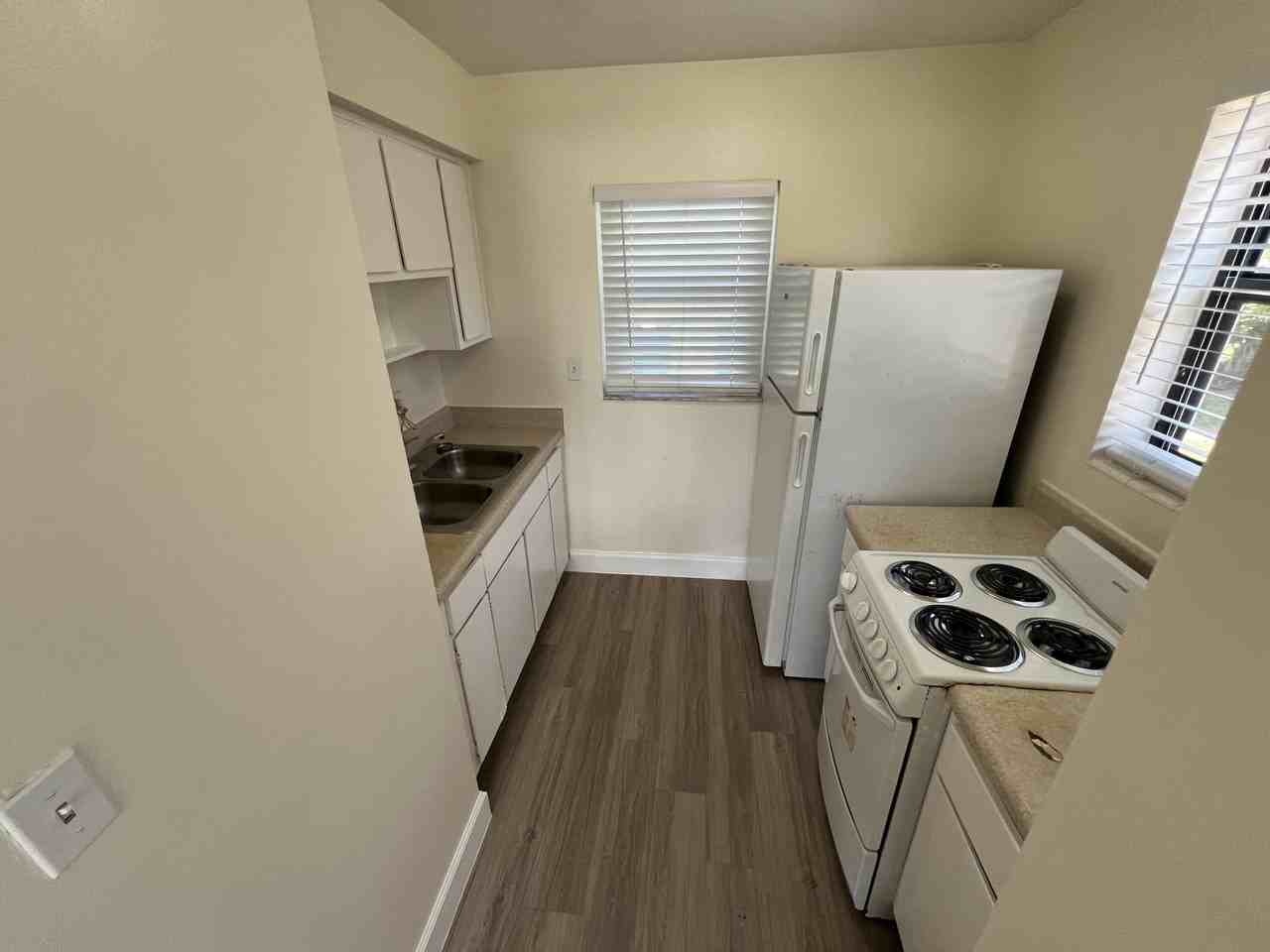 1150 W Blue Heron Blvd #6 - Photo 5 of 6