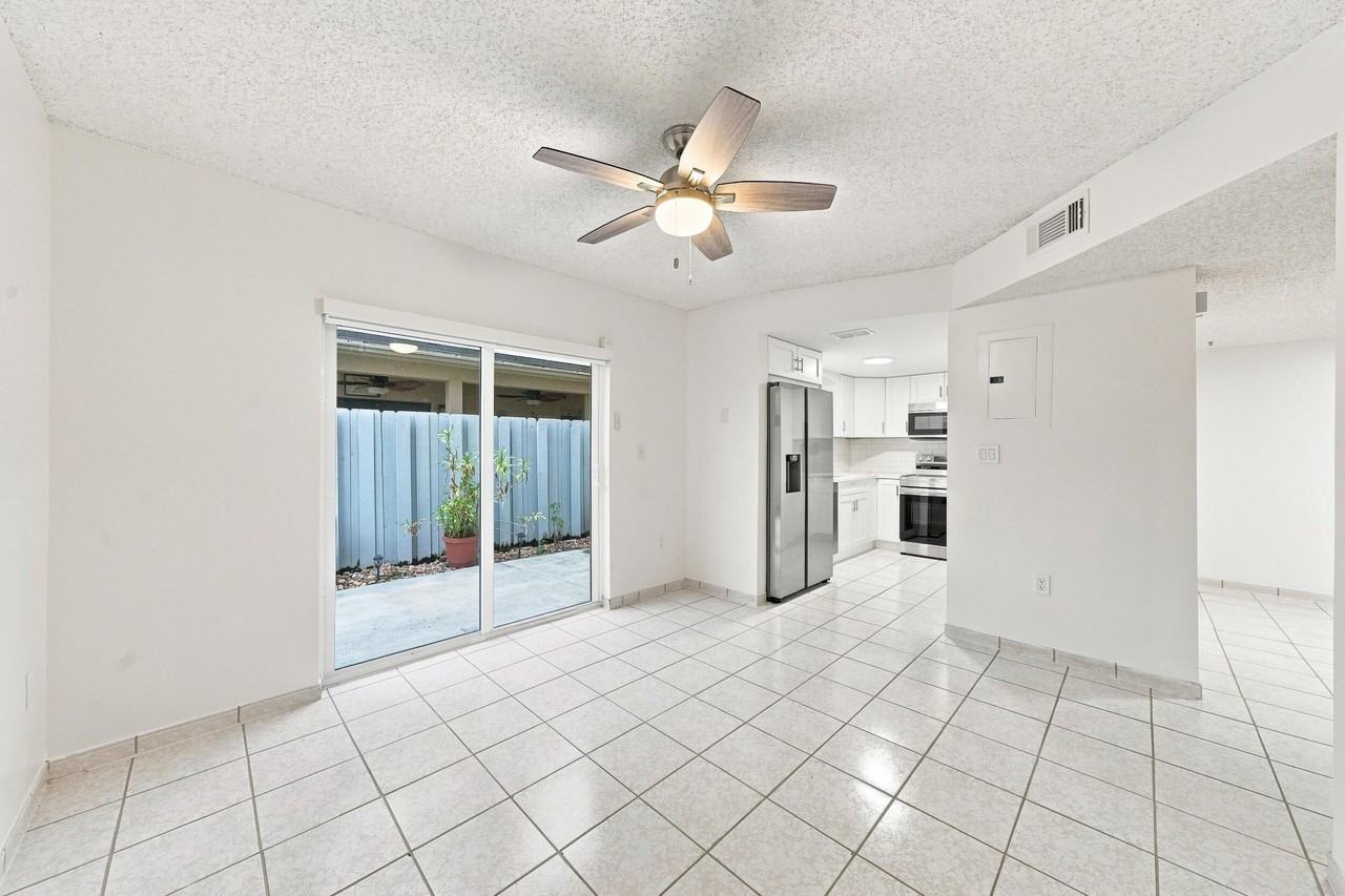 2217 W 69th St #2217A - Photo 4 of 21