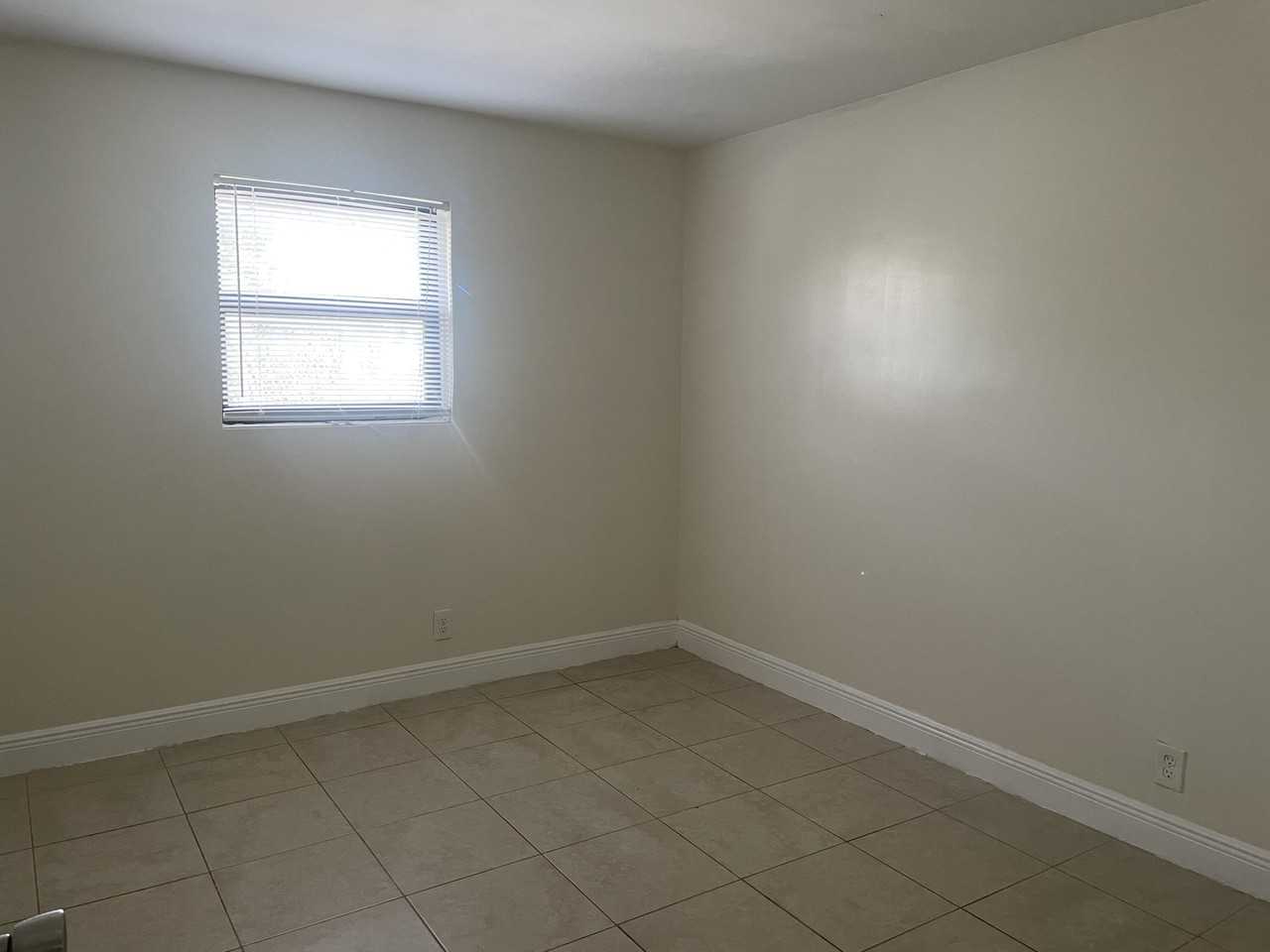 2830 Avenue S #D1 - Photo 5 of 5