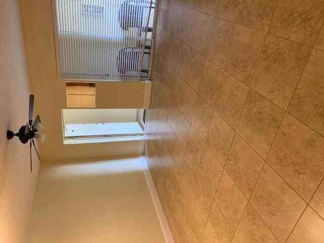 1907 Ne 2nd St #15 - Photo 7 of 7