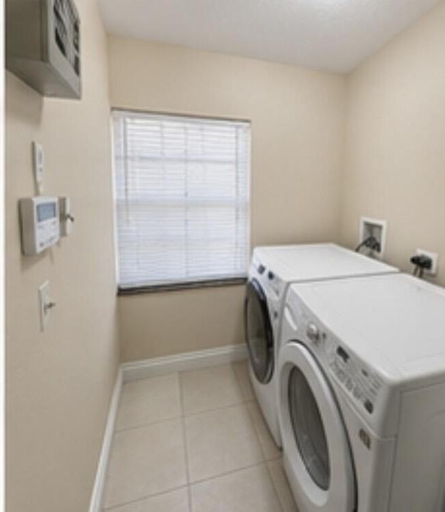 712 Ne 3rd Ave - Photo 4 of 11