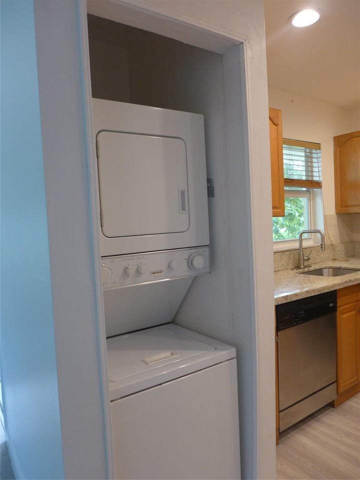 2810 Sw Natura Blvd #D - Photo 2 of 12