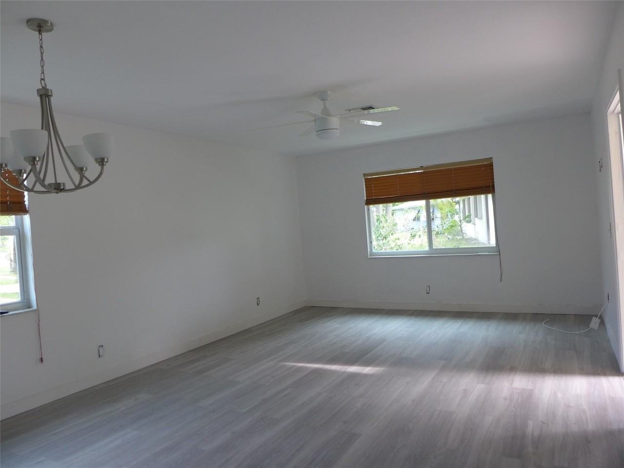 2810 Sw Natura Blvd #D - Photo 6 of 12
